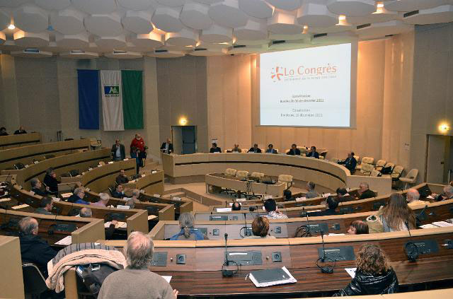 Installation officielle du Congrès permanent de la lenga occitane le 16 décembre 2011 à l'Hôtel de Région Aquitaine à Bordeaux.