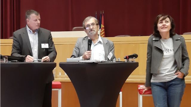 Ostal de Region a Tolosa lo 28 de noveme de 2019, signatura de la Convention entre Philippe Abbadie (IGN) e Gilabèrt Mercadièr (Congrès permanent de la lenga occitana) en présencia de Carole Delga, Presidenta de la Région Occitània.